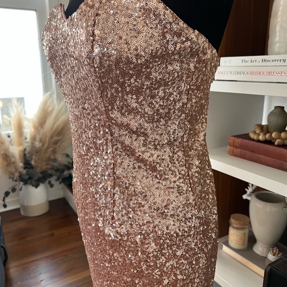 Rose gold sequin dress in size medium - Picture 9 of 11